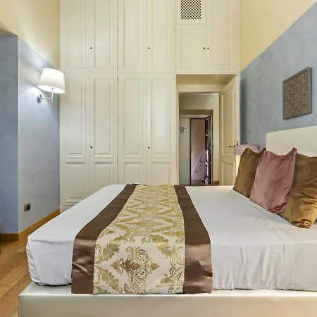 Splendid Pantheon アパート *