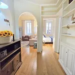 Splendid Pantheon Apartment Rome